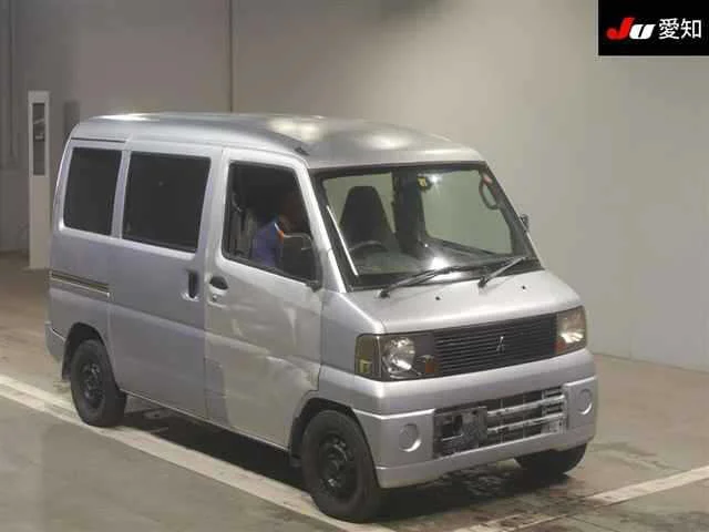 Mitsubishi Minicab 2004