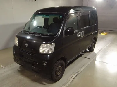 TOYOTA PIXIS VAN