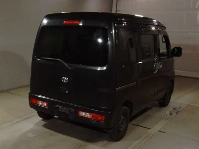 TOYOTA PIXIS VAN