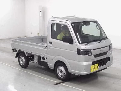 NISSAN CLIPPER TRUCK