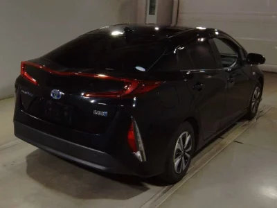 TOYOTA PRIUS PHV