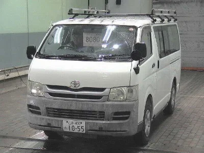 TOYOTA HIACE VAN