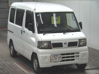 NISSAN CLIPPER VAN