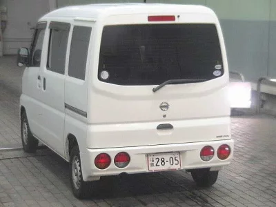 NISSAN CLIPPER VAN