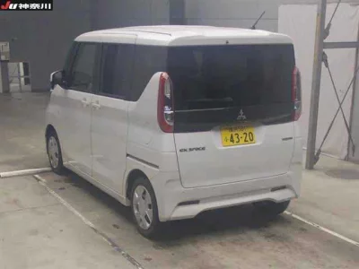 MITSUBISHI EK SPACE