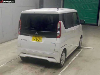 MITSUBISHI EK SPACE