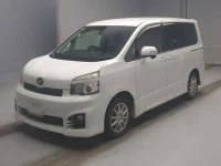 Цена авто Toyota Voxy с аукционов Японии, номер кузова ZRR70W, пробег 166 000, оценка 2
