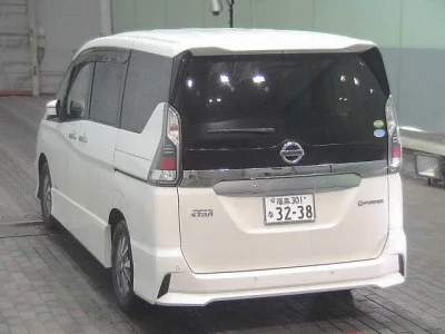 NISSAN SERENA