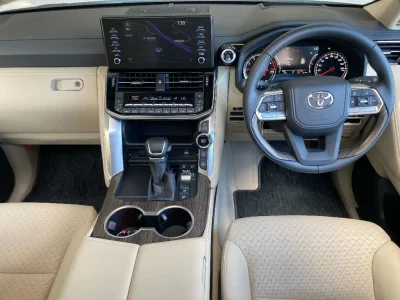 TOYOTA LAND CRUISER