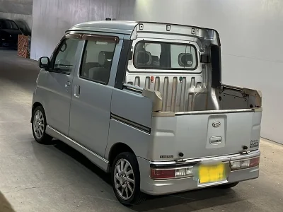 DAIHATSU HIJET VAN