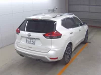 Цена авто Nissan X-Trail с аукционов Японии, номер кузова NT32, пробег 82 000, оценка 3