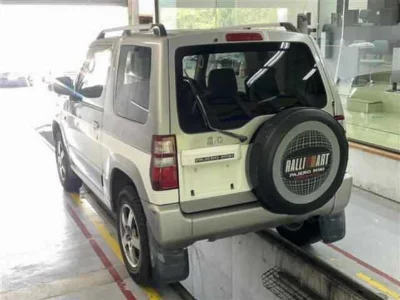 MITSUBISHI PAJERO MINI