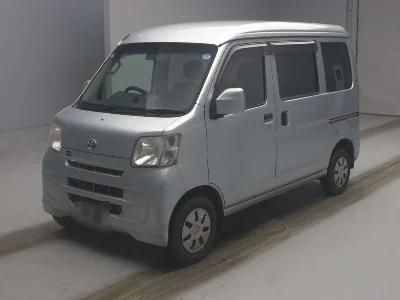TOYOTA PIXIS VAN