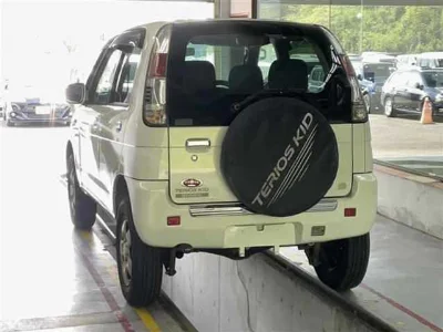 DAIHATSU TERIOS KID