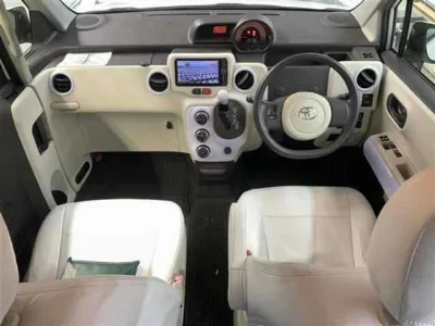 TOYOTA PORTE