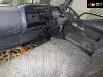 MITSUBISHI CANTER