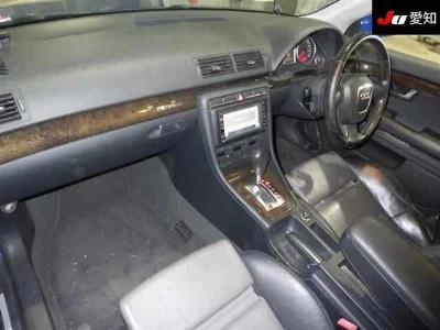 AUDI A4 AVANTE