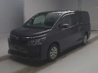 Цена авто Toyota Voxy с аукционов Японии, номер кузова ZRR80G, пробег 110 000, оценка 8