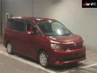 Цена авто Toyota Voxy с аукционов Японии, номер кузова ZRR70G, пробег 371 000, оценка 6