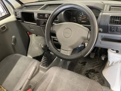 NISSAN CLIPPER TRUCK