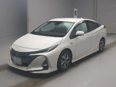 TOYOTA PRIUS PHV