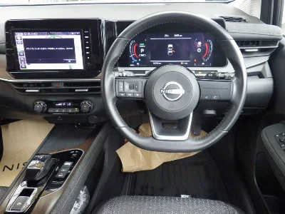 NISSAN AURA