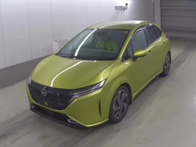 NISSAN AURA