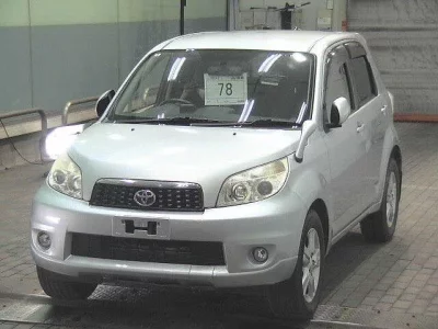 TOYOTA RUSH