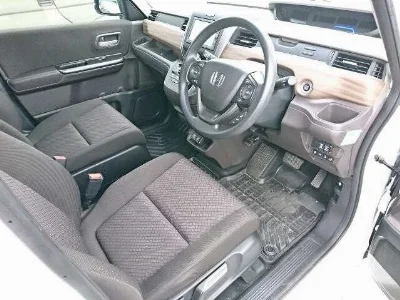 HONDA FREED+