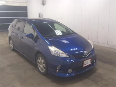 TOYOTA PRIUS ALPHA