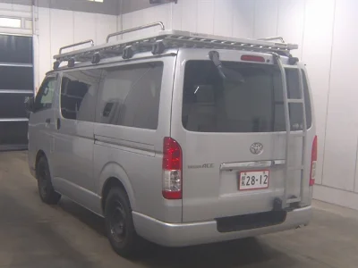 TOYOTA REGIUS VAN