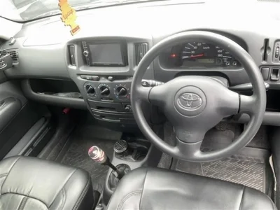 TOYOTA SUCCEED