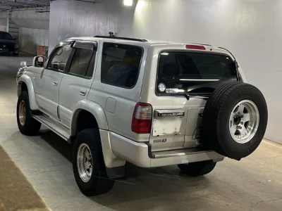 TOYOTA HILUX SURF