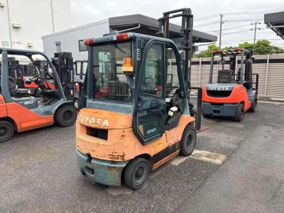 TOYOTA  FORKLIFT 