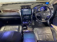 Цена авто Toyota Camry с аукционов Японии, номер кузова AVV50, пробег 127 000, оценка 2