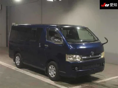 TOYOTA HIACE VAN