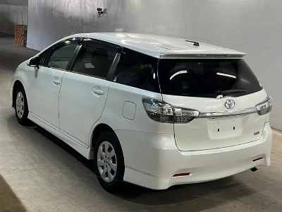 TOYOTA WISH