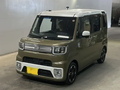 DAIHATSU WAKE