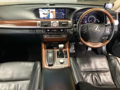 LEXUS LS