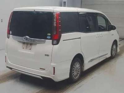 Статистика аукционов Toyota Noah