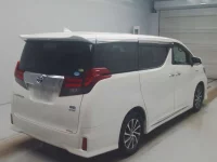 Цена авто Toyota Alphard с аукционов Японии, номер кузова AYH30W, пробег 62 000, оценка 8