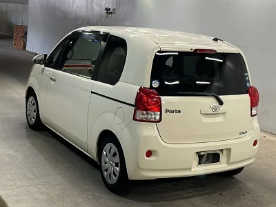 TOYOTA PORTE