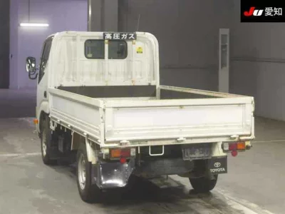 TOYOTA DYNA
