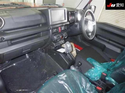 SUZUKI JIMNY NOMADE