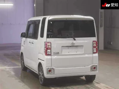 TOYOTA PIXIS MEGA