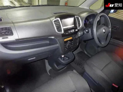 MITSUBISHI DELICA D2
