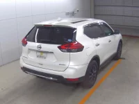 Цена авто Nissan X-Trail с аукционов Японии, номер кузова NT32, пробег 61 000, оценка 8