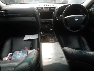 Lexus LS460L