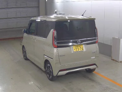 NISSAN ROOX