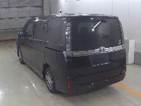 Цена авто Toyota Voxy с аукционов Японии, номер кузова ZRR80G, пробег 155 000, оценка 2